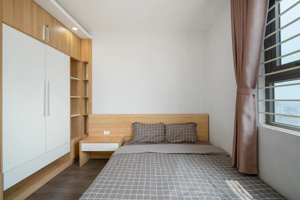 Sea View Balcony Retreat: My Khe Beach Proximity Apartment Da Nang